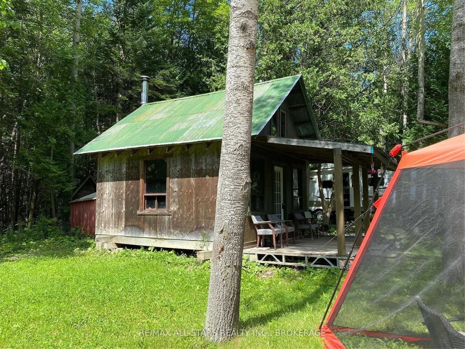 Listing Image 4