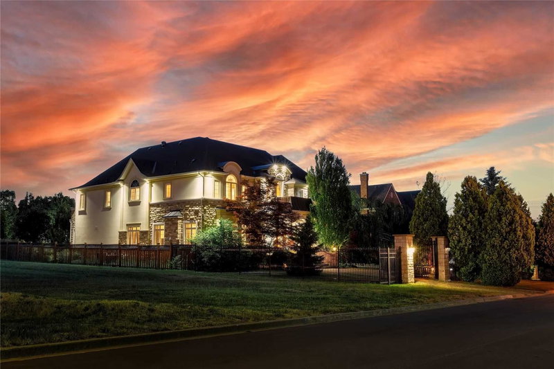 80 Callaway Crt, Vaughan, L4J8K9 | Image 2