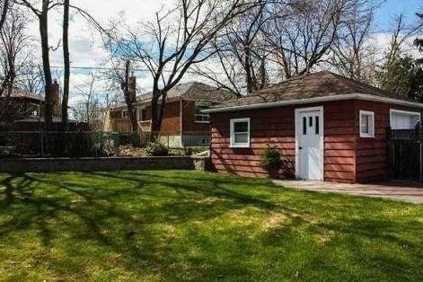 112 Talmage Ave, Richmond Hill, L4C3J8 | Image 2