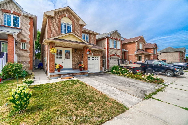 193 Roxbury St, Markham, L3S 3T5 | Image 3