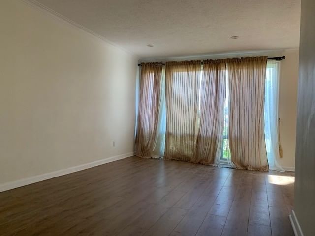 409 Paliser Cres S, Richmond Hill, L4C 1S2 | Image 3