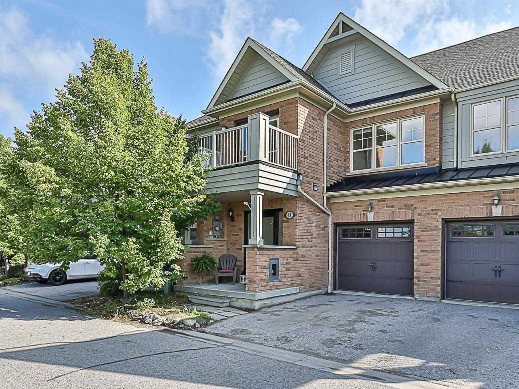 Townhouse sold at 11 Expedition Crescent, Whitchurch-Stouffville, Stouffville, L4A 0T1 - MLS: N5742932