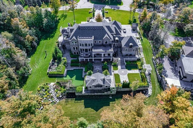 301 Millwood Pkwy, Vaughan, L4L 1A6 | Image 2