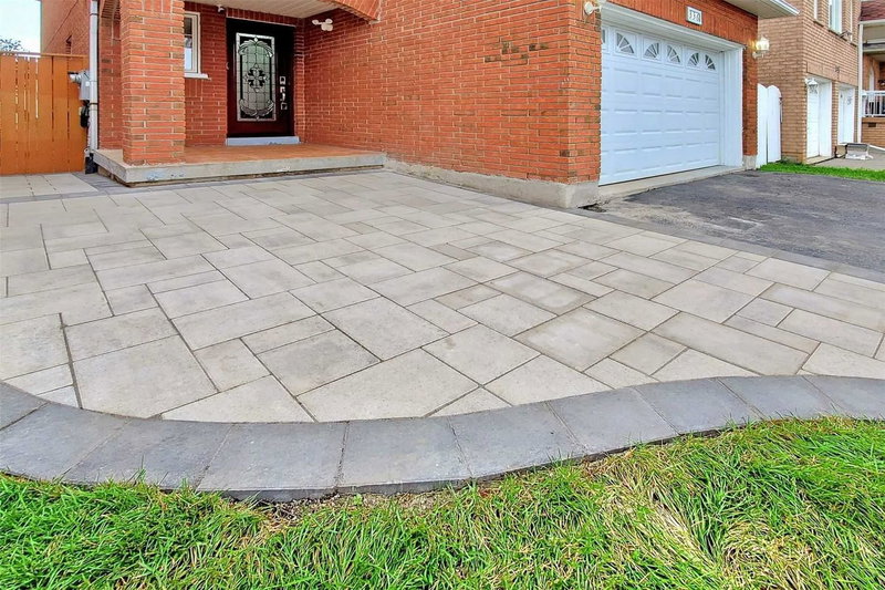 336 St Joan Of Arc Ave, Vaughan, L6A3N1 | Image 3