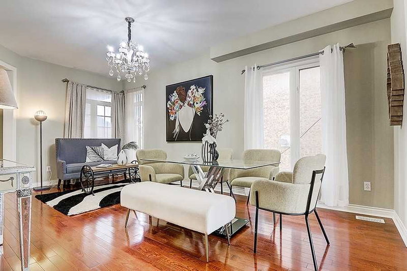 32 Manorheights St, Richmond Hill, L4S2H2 | Image 3