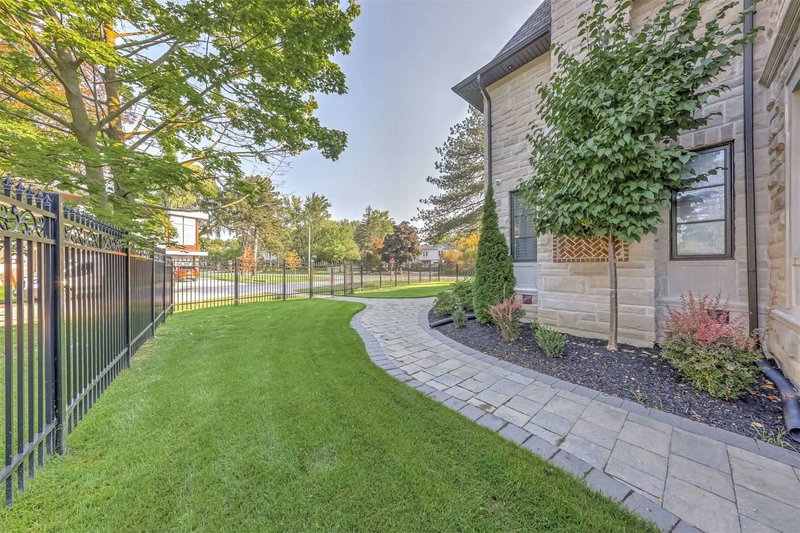 21 Hammok Cres, Markham, L3T2X3 | Image 3