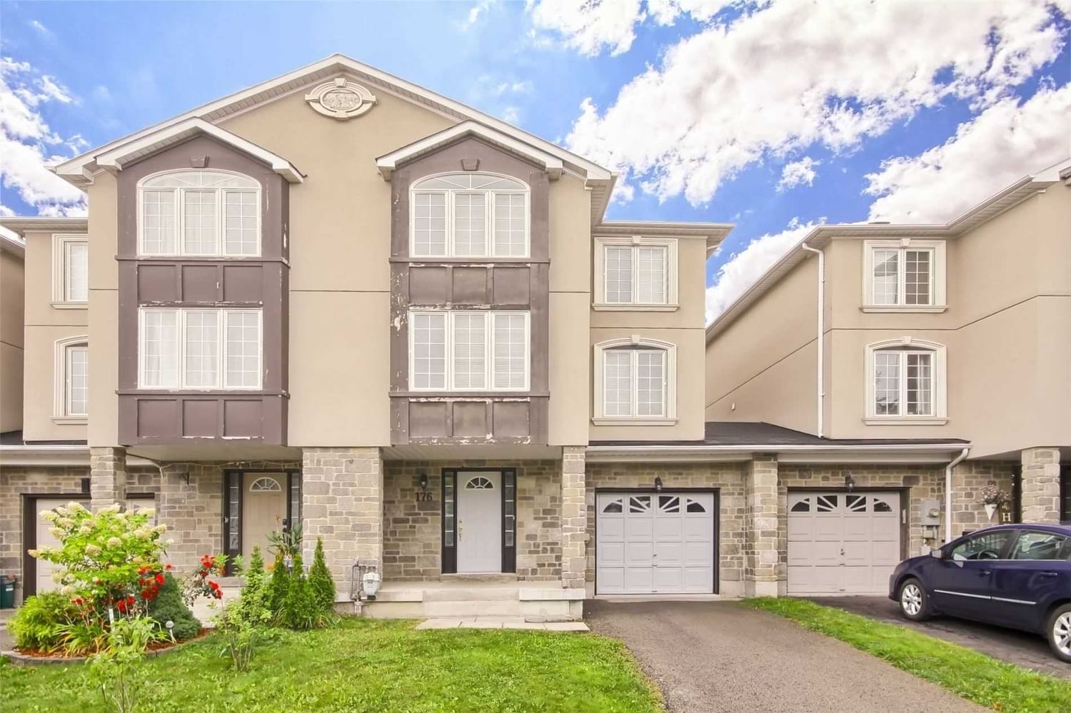 Townhouse leased at 176 Matthew Boyd Crescent, Newmarket, Woodland Hill, L3X 3C7 - MLS: N5761620