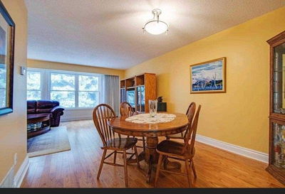 352 Simonston Blvd, Markham - German Mills image-0-2