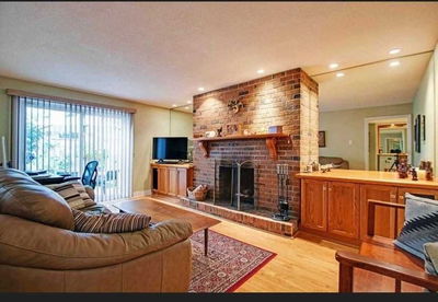 352 Simonston Blvd, Markham - German Mills image-0-4
