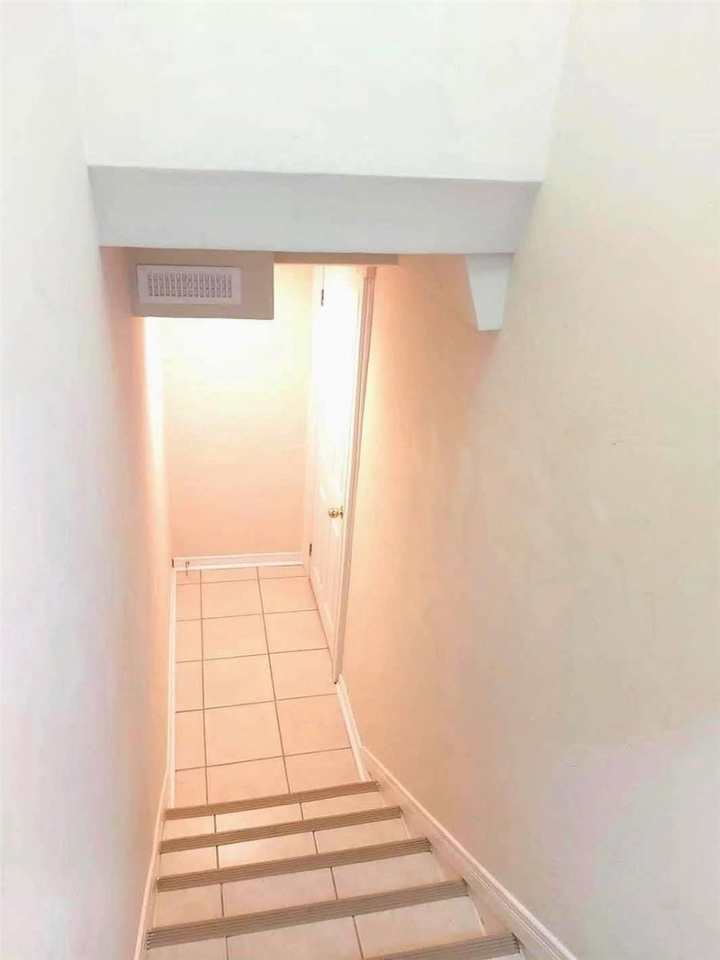 Bsmt - 192 Canyon Hill Ave, Richmond Hill, L4C0R3 | Image 3