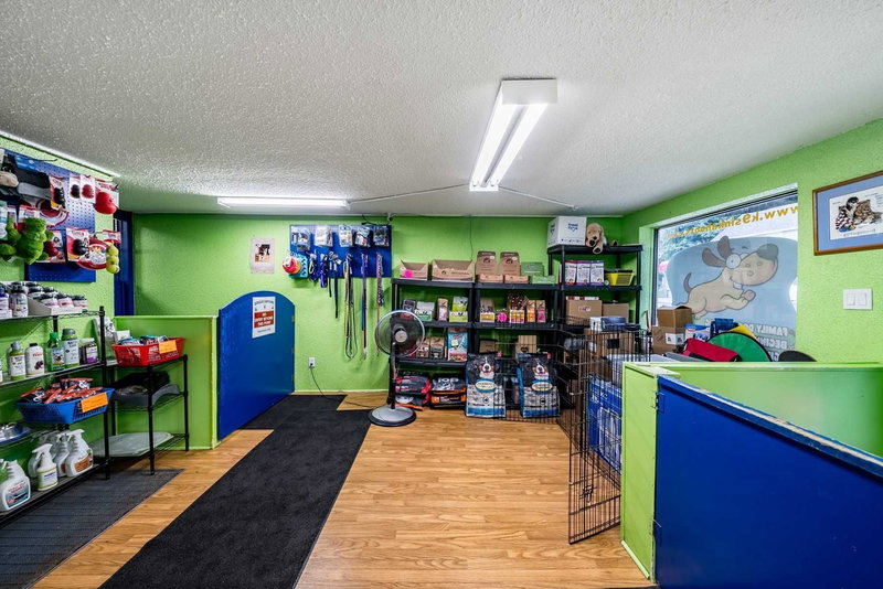 6389 Main St, Whitchurch-Stouffville, L4A 1G4 | Image 2