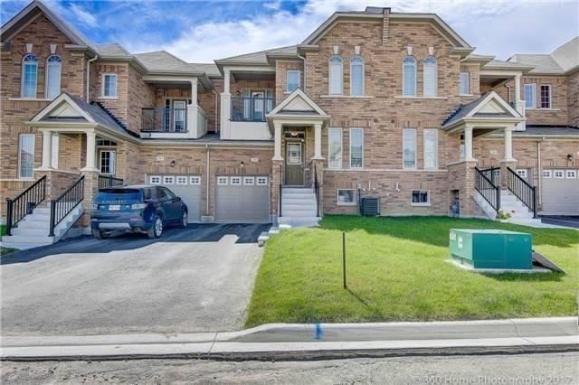 Townhouse leased at 205 Laker Court, Newmarket, Woodland Hill, L3X0J6 - MLS: N5768720