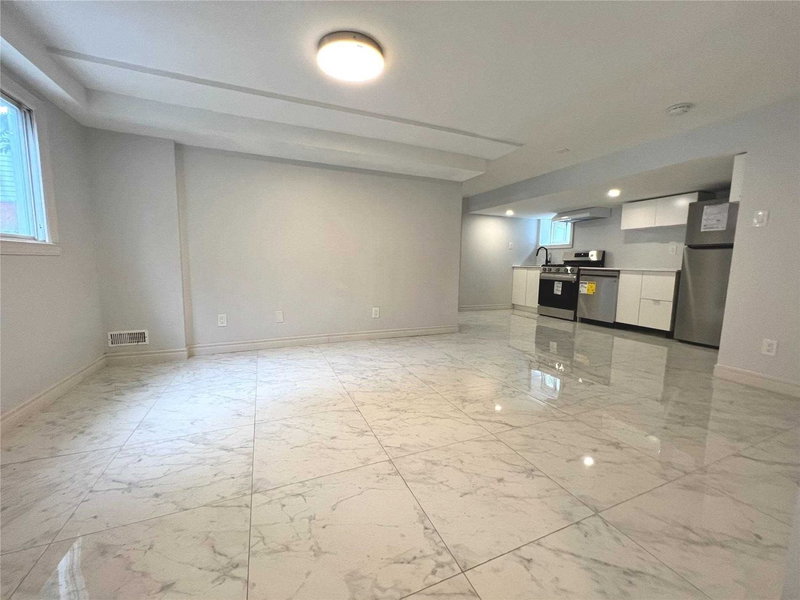 Main - 205 Pine Beach Dr, Georgina, L4P 2V6 | Image 2