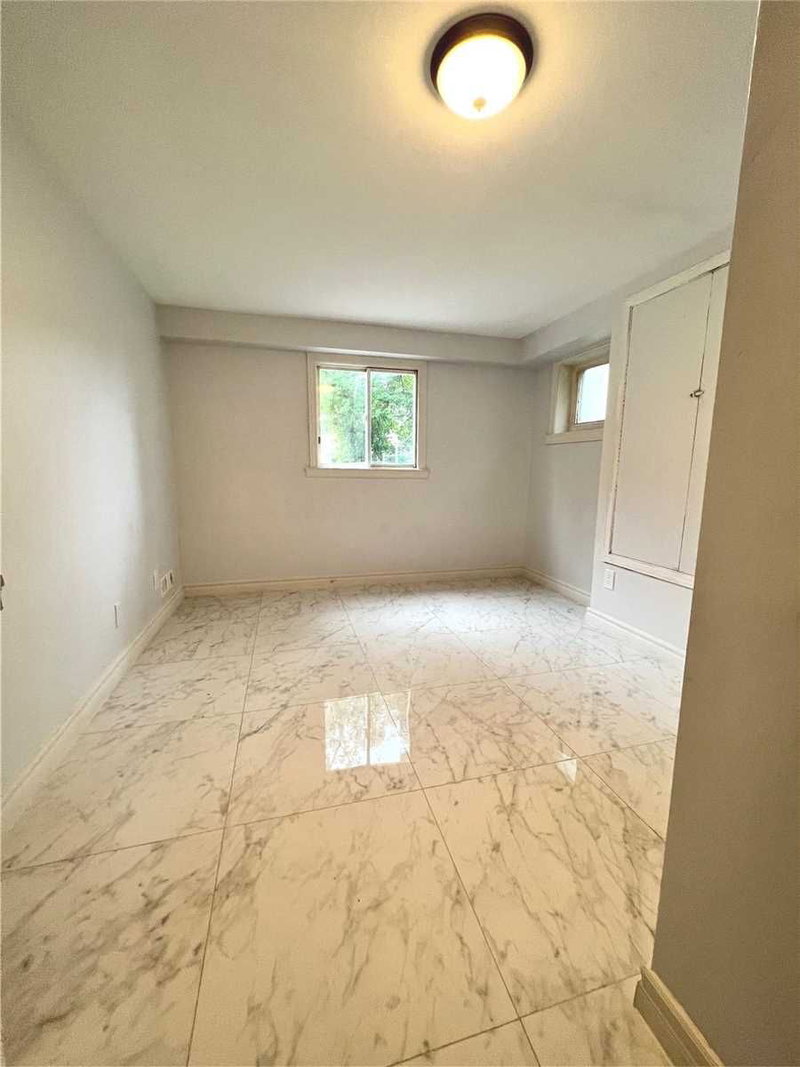 Main - 205 Pine Beach Dr, Georgina, L4P 2V6 | Image 3