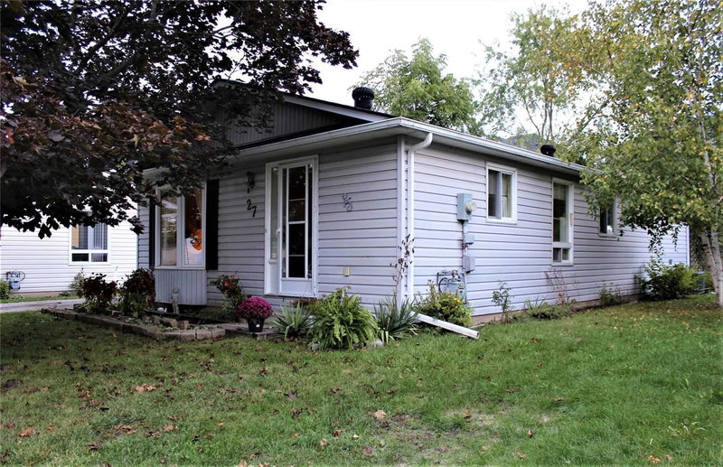 27 Royal Oak Dr, Innisfil, L0L1L0 | Image 2