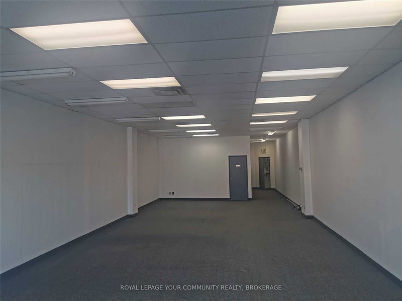 17 - 16700 Bayview Ave, Newmarket, L3X 1W1 | Image 2