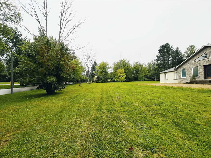 8 Ridgewood Dr, Richmond Hill, L4E 3M1 | Image 2