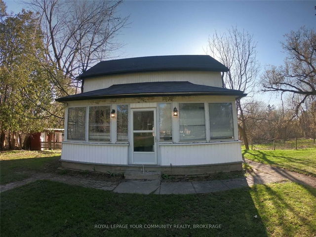 24 Maple Lane