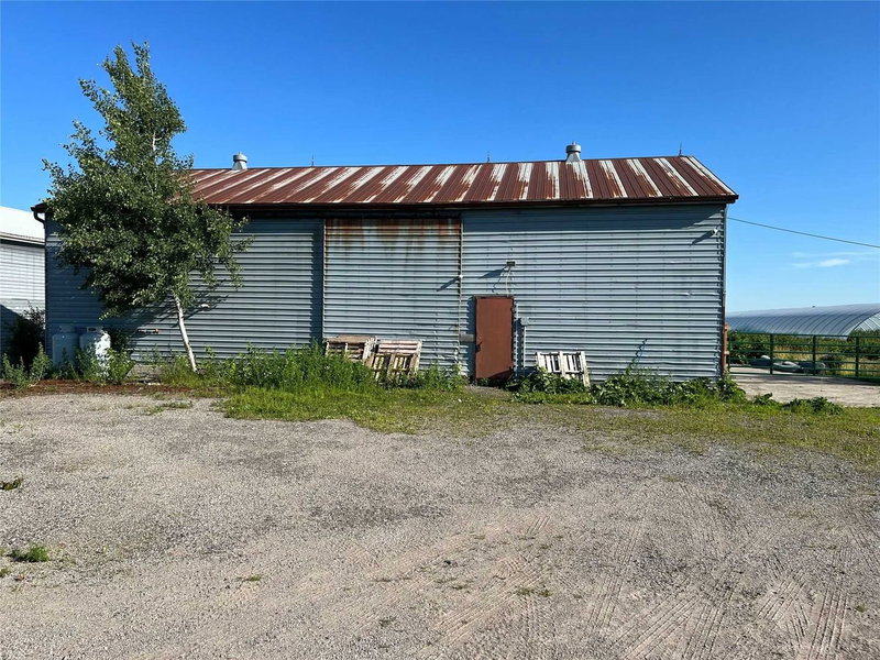 635 Strawberry Lane, King, L3Y4V9 | Image 3