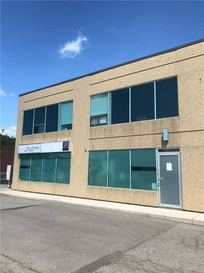 Investment sold at 18-120 Woodstream Boulevard, Vaughan, Ontario, L4L7Z1 - Vaughan Grove - MLS: N5788498