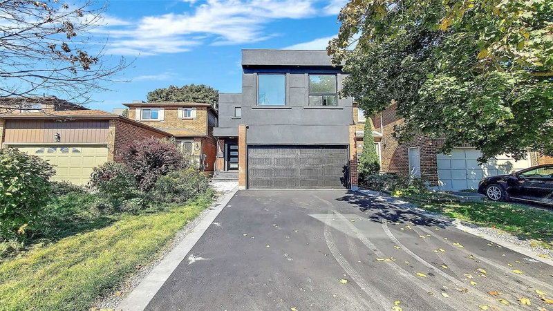 42 Coventry Crt, Richmond Hill, L4C8B8 | Image 2