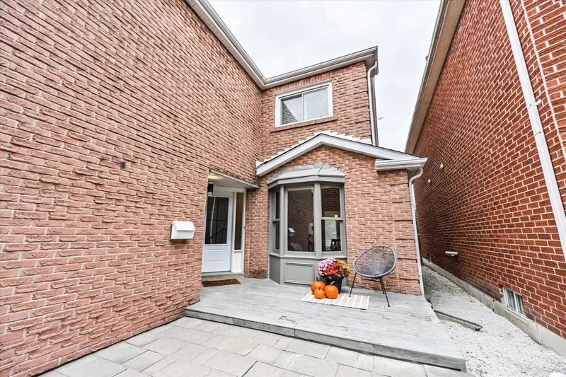84 Jessica Gdns, Vaughan, L4J3G2 | Image 3
