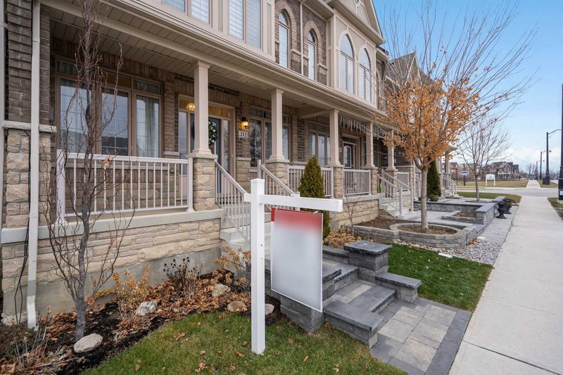 212 East's Corners Blvd, Vaughan, L4H 4H3 | Image 2