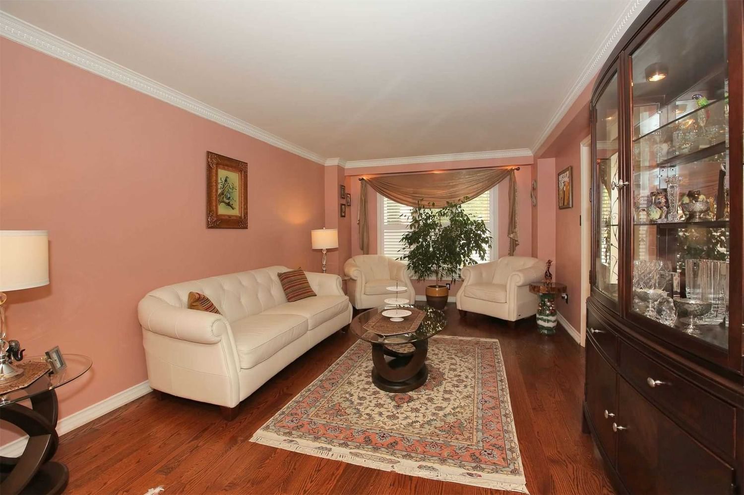 Listing Image 7
