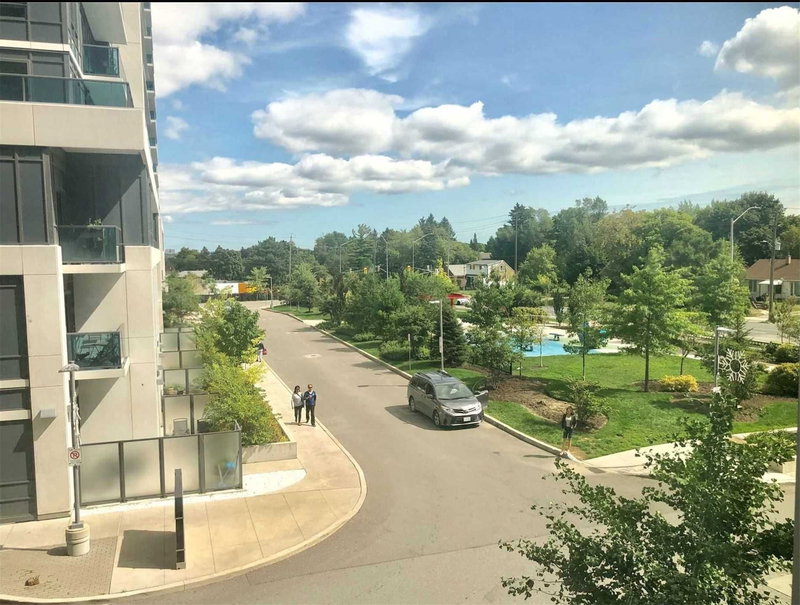 202 - 7163 Yonge St, Markham, L3T0C6 | Image 2