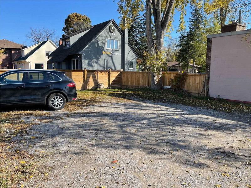 10329 Yonge St, Richmond Hill, L4C3C1 | Image 3