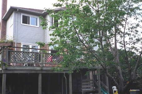 15 Beatty Cres, Aurora, L4G5V2 | Image 2