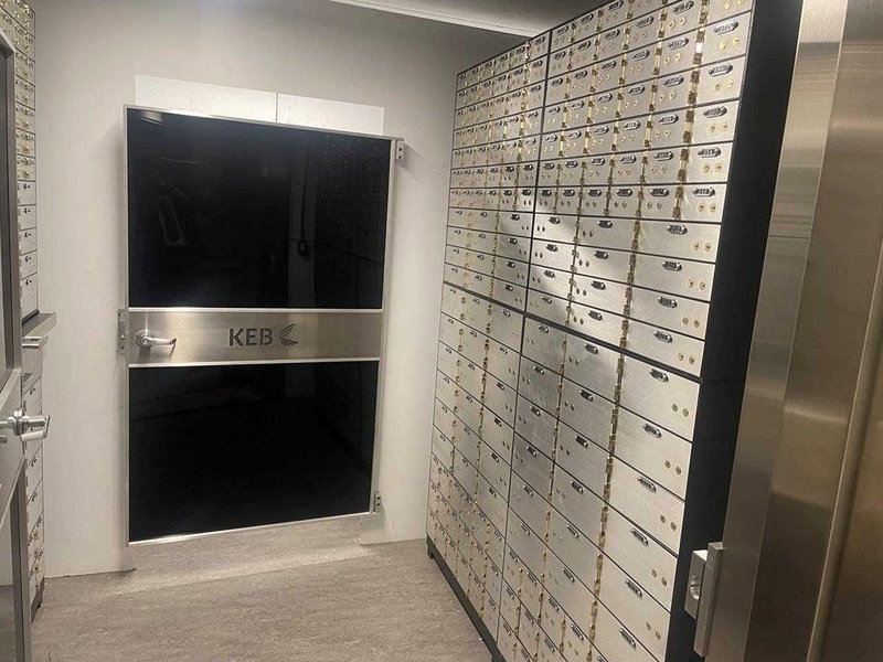 A - 9625 Yonge St, Richmond Hill, L4C 5T2 | Image 3