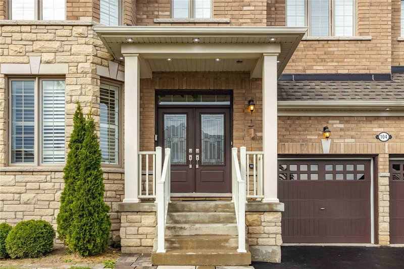 104 Sharpe Cres, New Tecumseth, L0G1W0 | Image 3