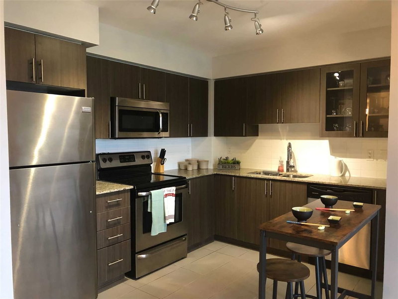 520 - 75 Norman Bethune Ave, Richmond Hill, L4B 0B6 | Image 2