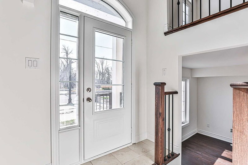 Upper L - 4132 Highway 7 N/A E, Markham, L3R 0W9 | Image 2