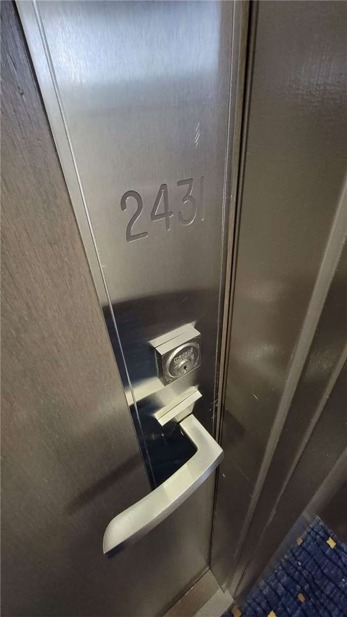 Room1