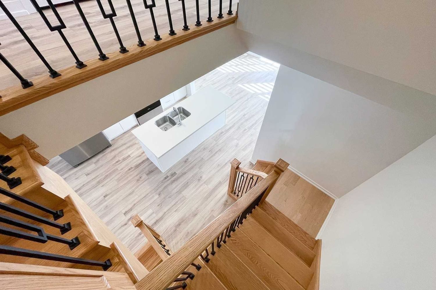 Townhouse leased at 37 Origin Way, Vaughan, Ontario, L6A 5C6 - Patterson - MLS: N5820053