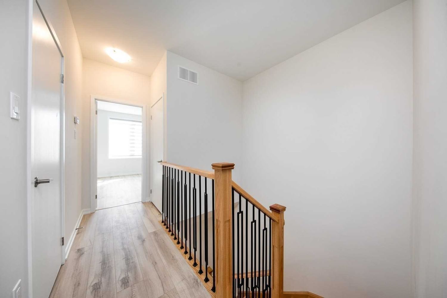 Townhouse leased at 37 Origin Way, Vaughan, Ontario, L6A 5C6 - Patterson - MLS: N5820053