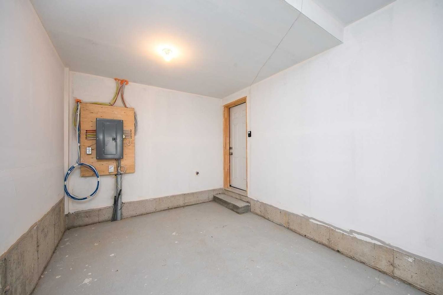 Townhouse leased at 37 Origin Way, Vaughan, Ontario, L6A 5C6 - Patterson - MLS: N5820053