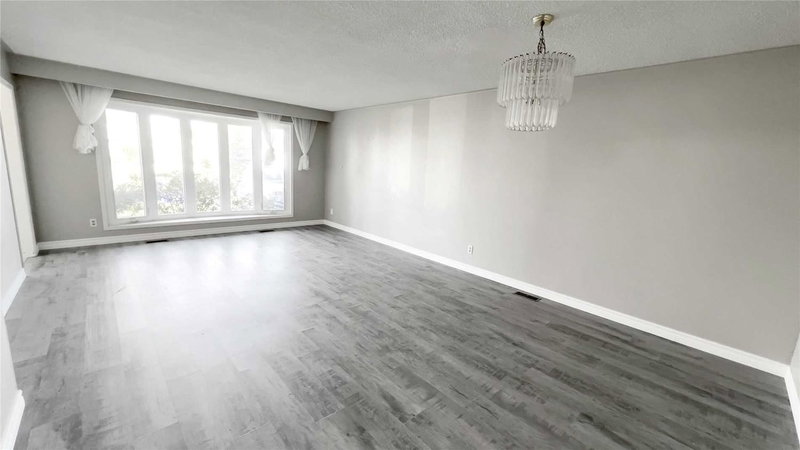 31 Colonsay Rd, Markham, L3T 3E9 | Image 2