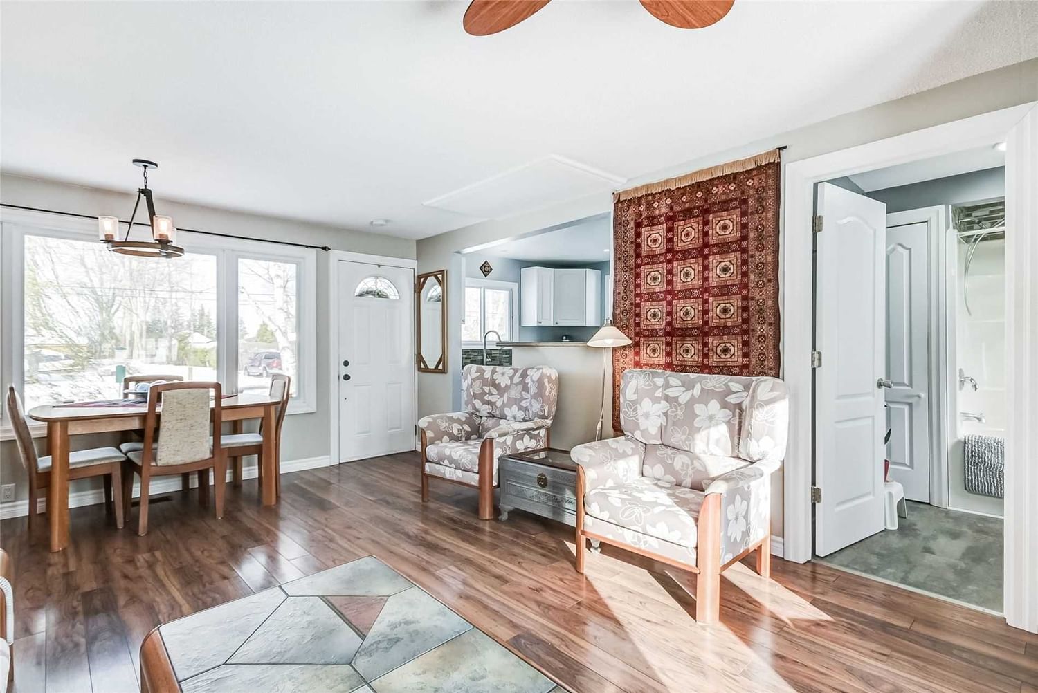 Listing Image 7