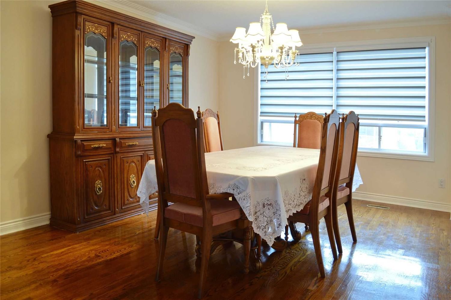 Listing Image 7