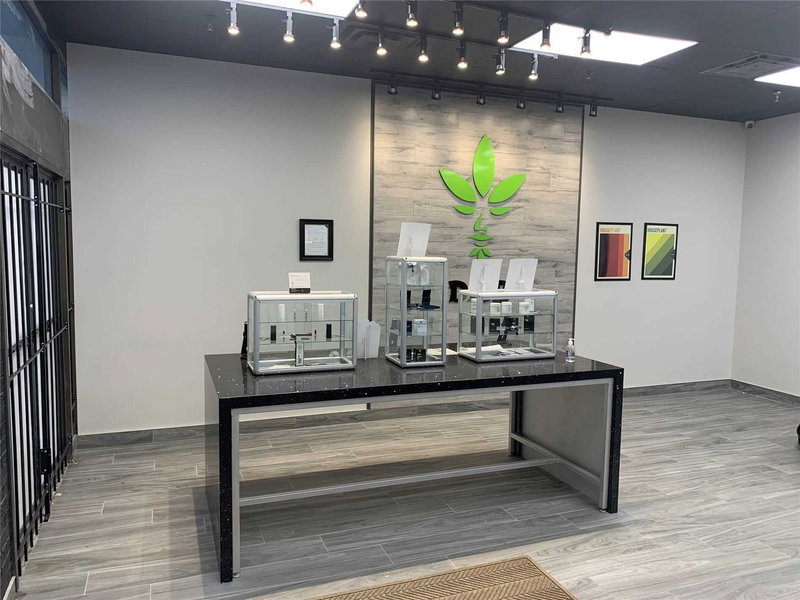 1B - 444 Hollandview Tr, Aurora, L4G7Z9 | Image 2