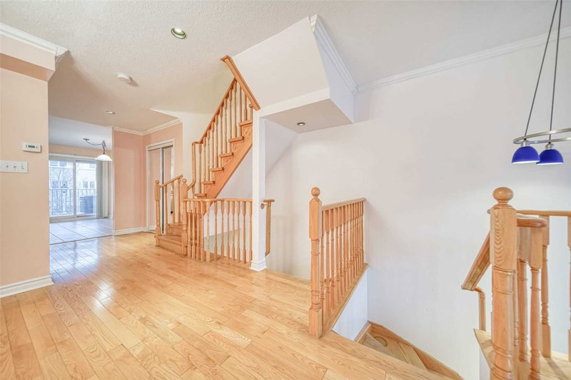 27 Orchid Rd, Markham, L3T 7T7 | Image 3