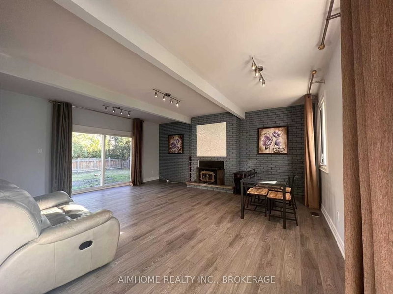 344 Steeles Ave E, Markham, L3T 1A8 | Image 3