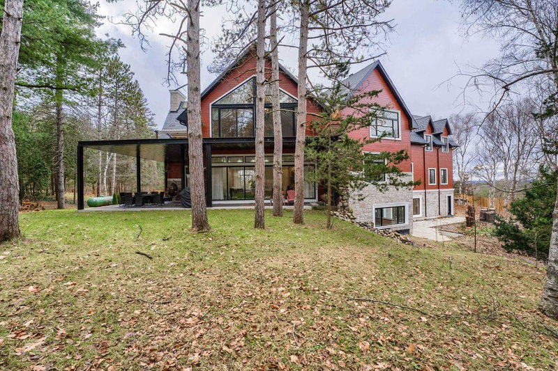 15 Glenview Heights Lane, King, L3Y 4V9 | Image 3