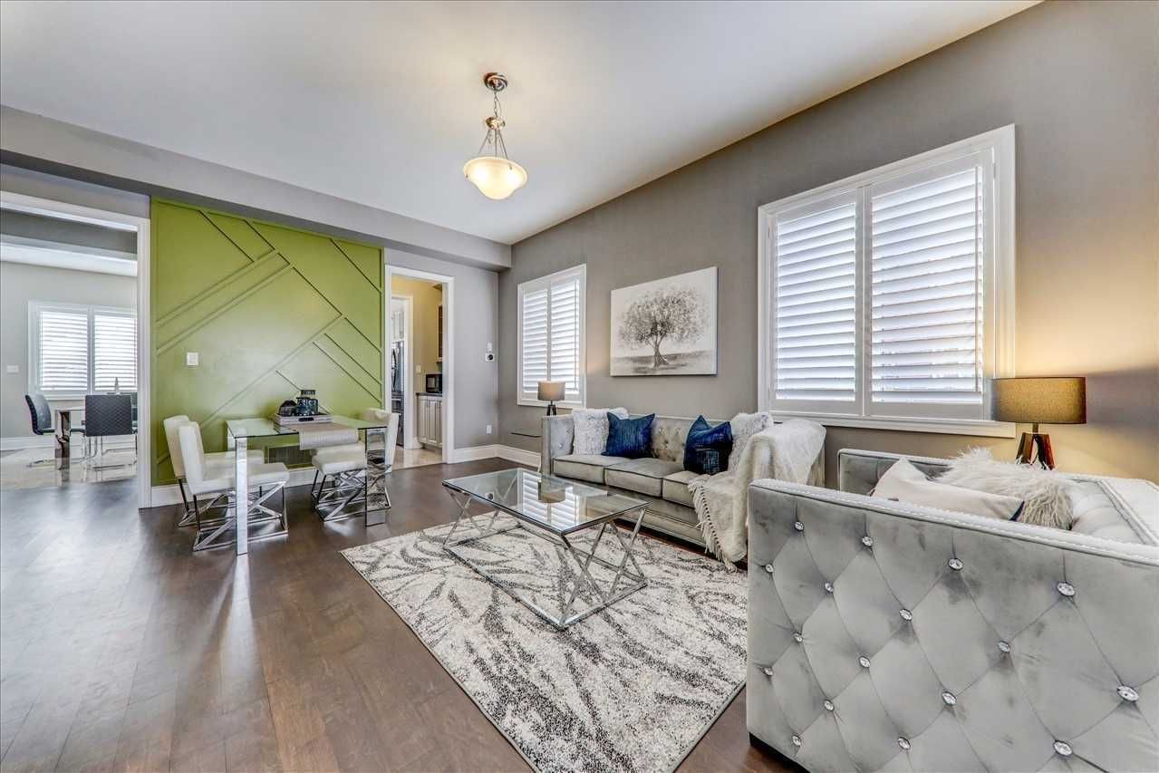 Listing Image 3