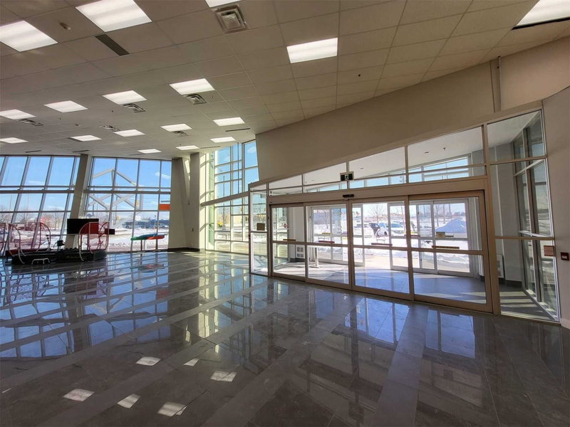 412-413 - 7250 Keele St, Vaughan, L4K1Z8 | Image 2