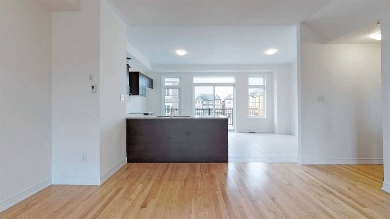 282 King Rd, Richmond Hill, L4E1H3 | Image 2