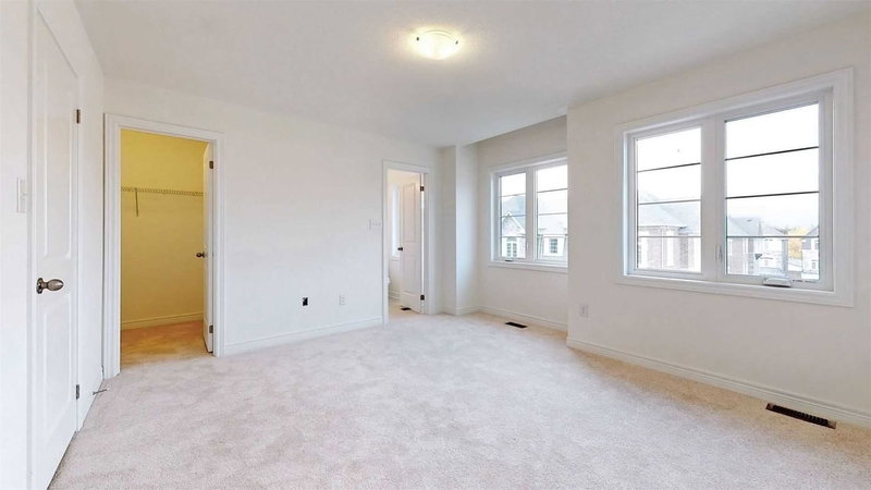 282 King Rd, Richmond Hill, L4E1H3 | Image 3